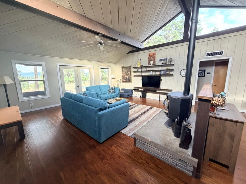Living room, fireplace