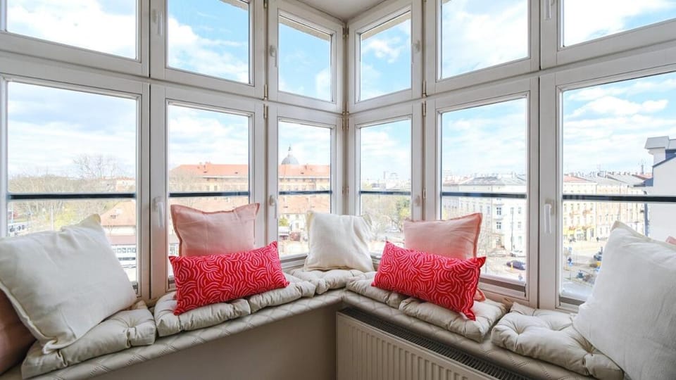 View (from property/room), Living room, Seating area