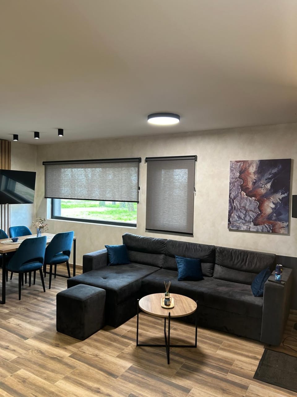 Living room, Seating area
