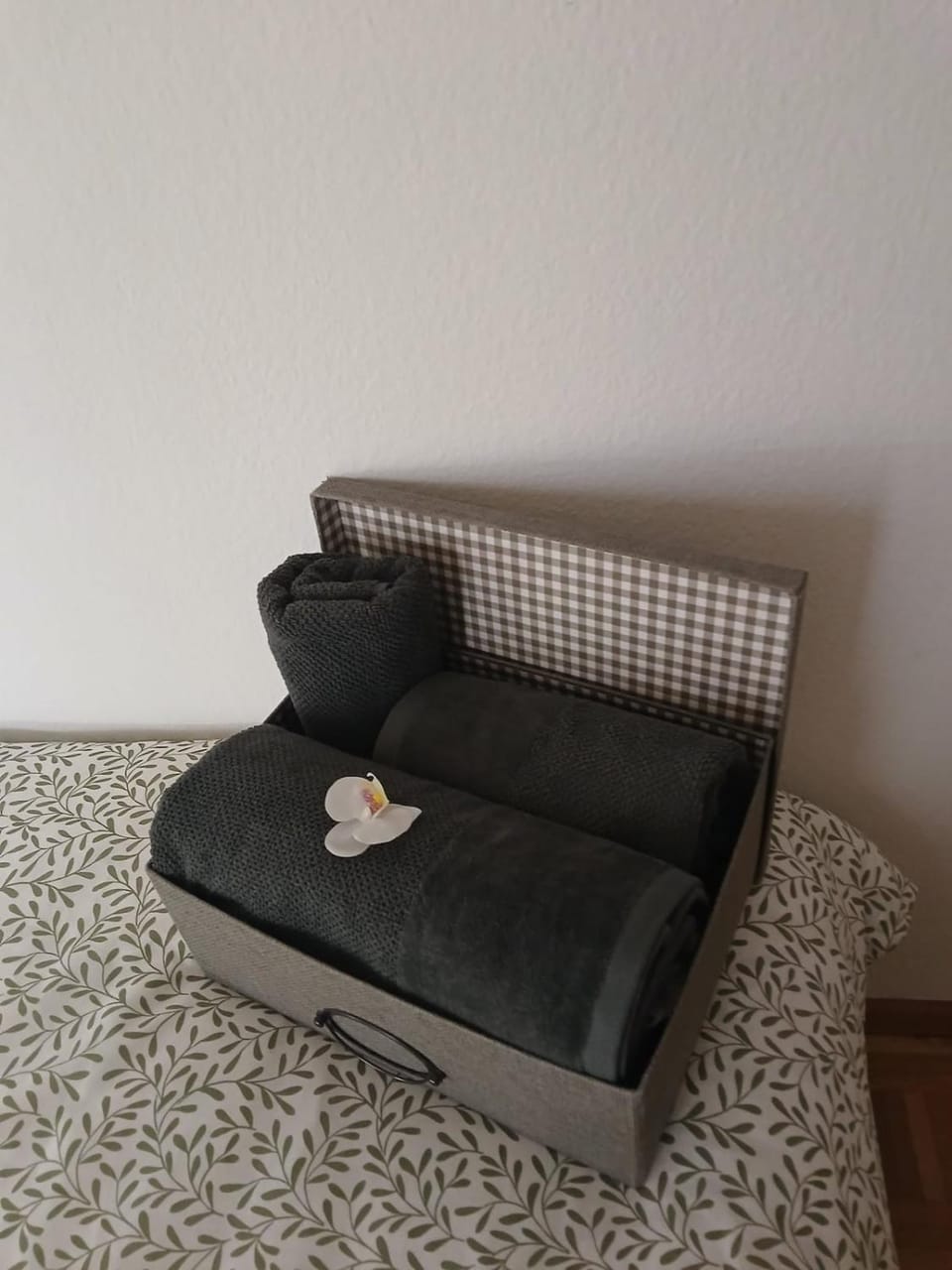 4 Zimmer, 6 Betten, neu möbliert, im Zentrum Apartment in Basel
