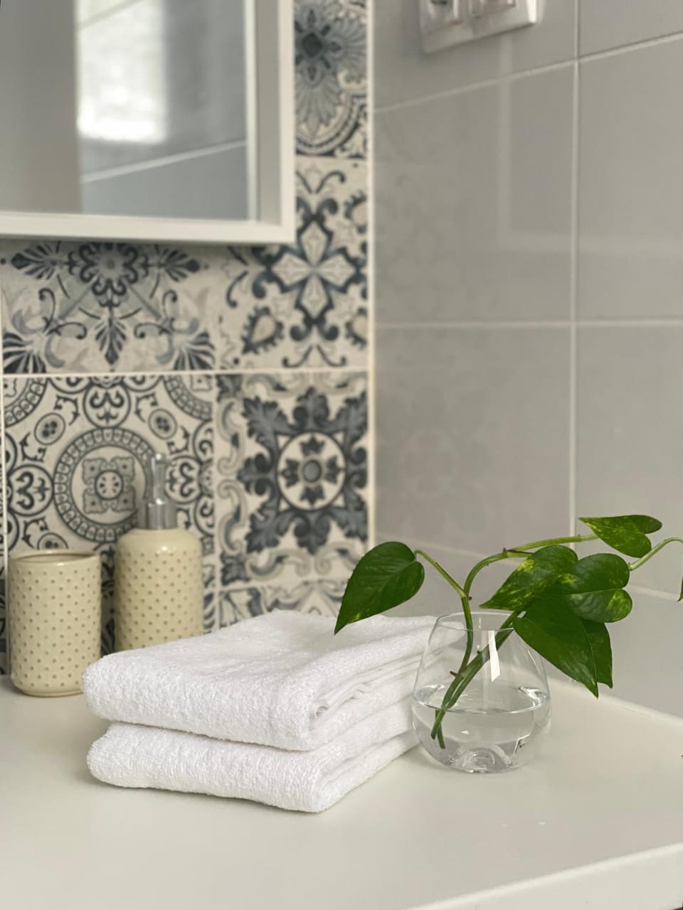 Bathroom, towels