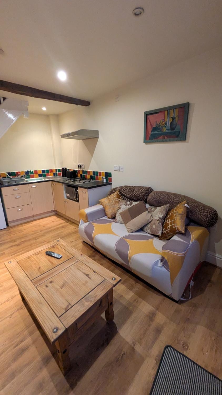 Kitchen or kitchenette, Living room