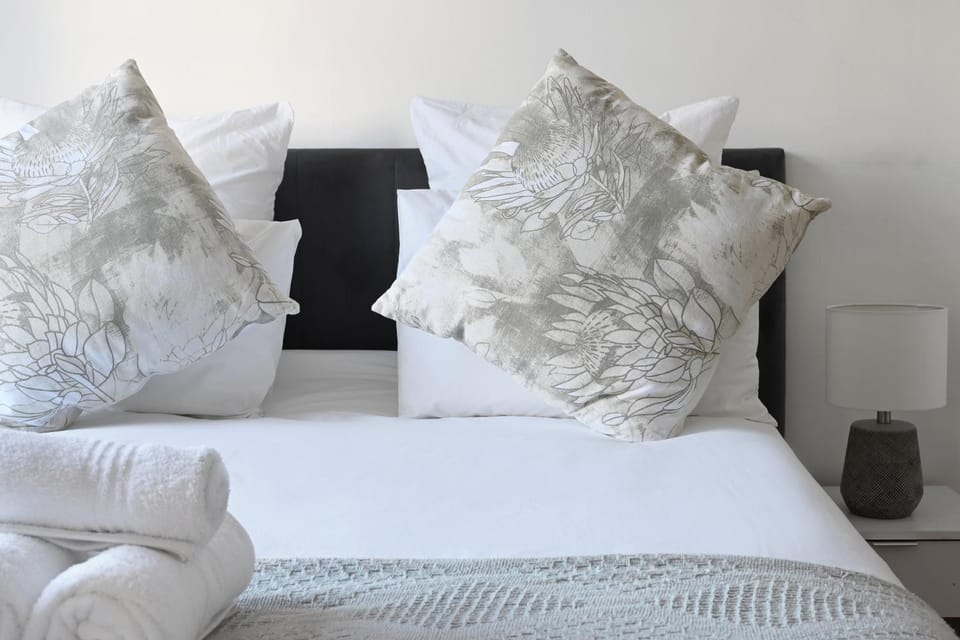 503-607 The Piazza on Church Square Apartment in Cape Town