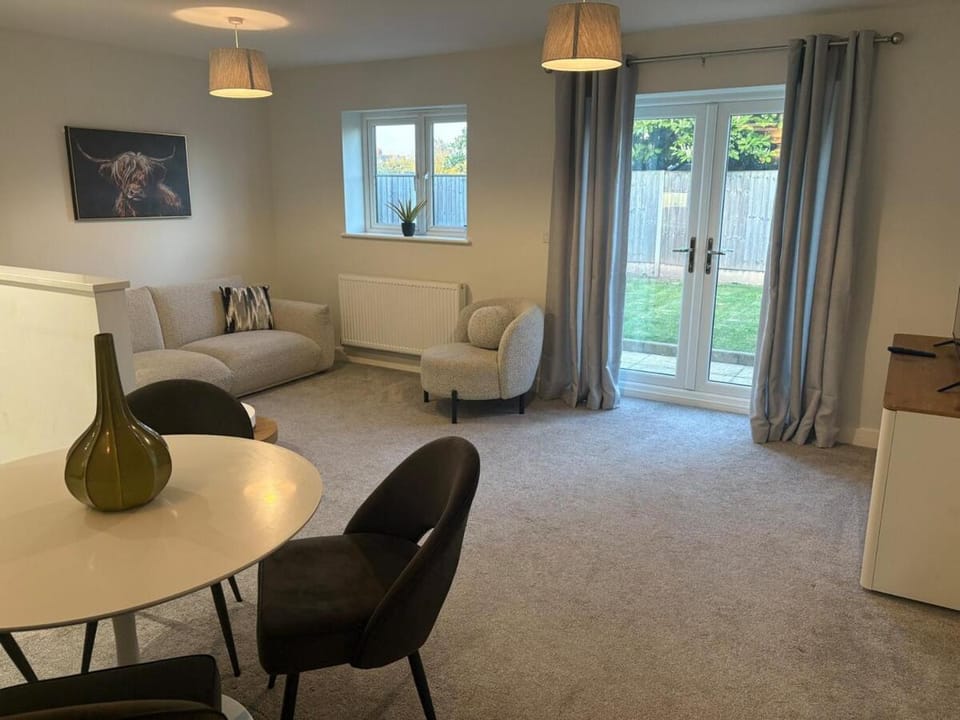 Secluded Coventry Escape Apartment in Coventry