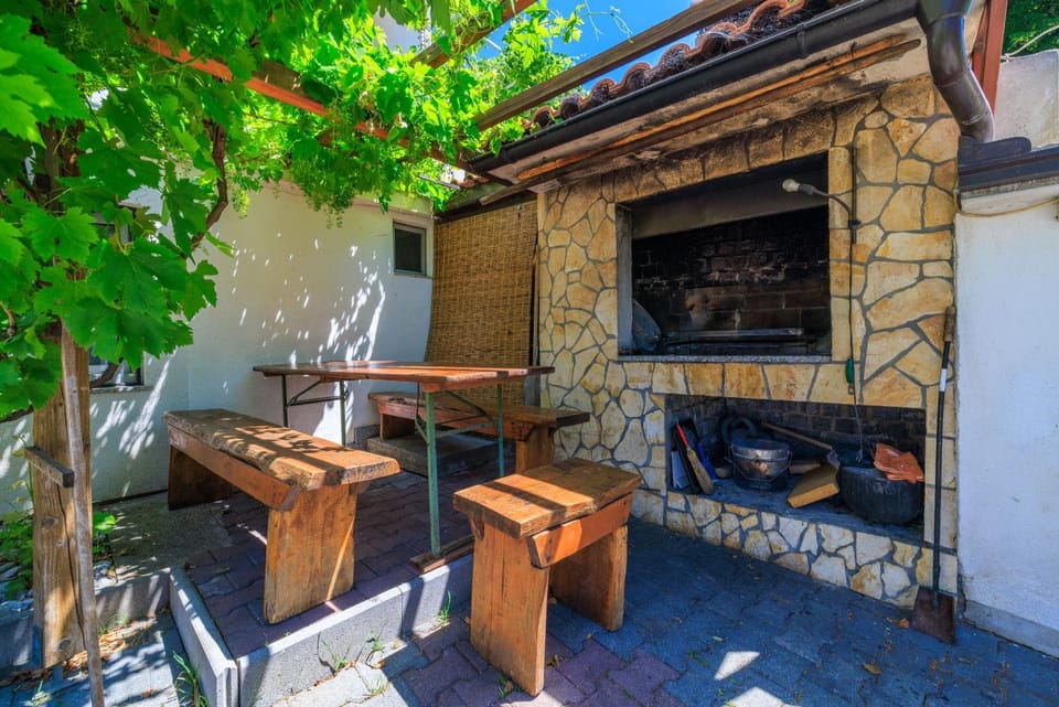 BBQ facilities, Balcony/Terrace