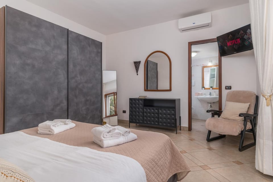 Villa Chiara 2 bedr, View, Parking, Garden, Grill Villa in Sardinia