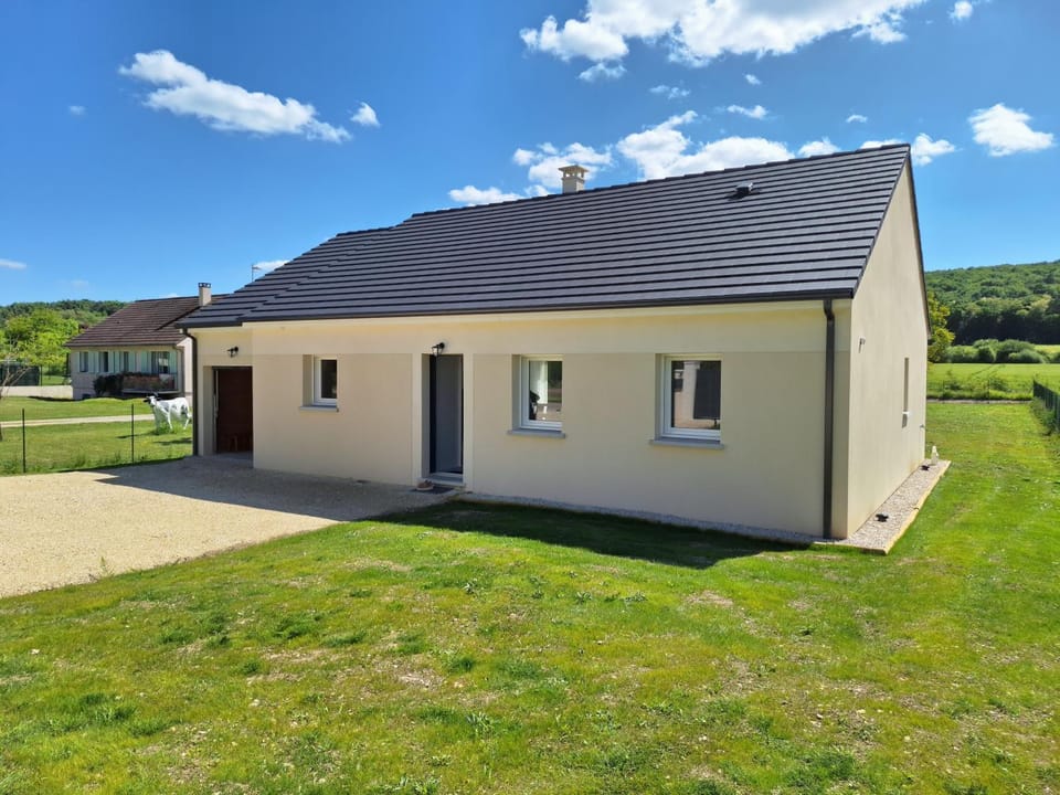 Notre charme tranquille, climatisée House in Grand Est