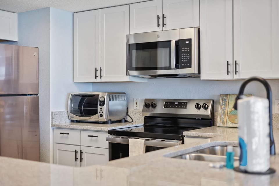 Family-Friendly Oceanfront Condo at Compass Cove Resort in Myrtle Beach Apartment in Myrtle Beach
