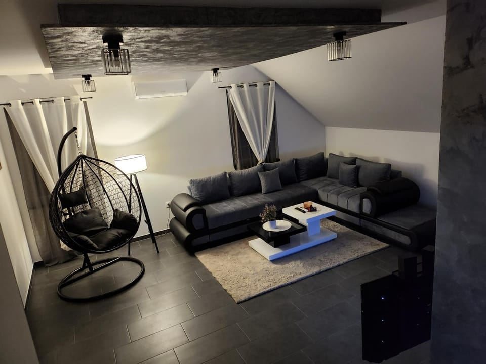 Crassula Lux 2 Apartment in Belgrade