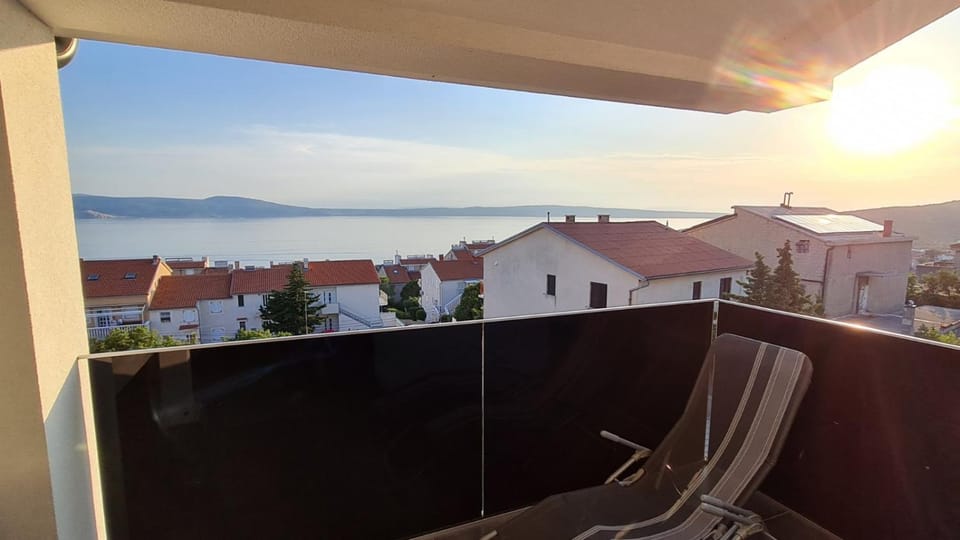 Sea view, sunbed