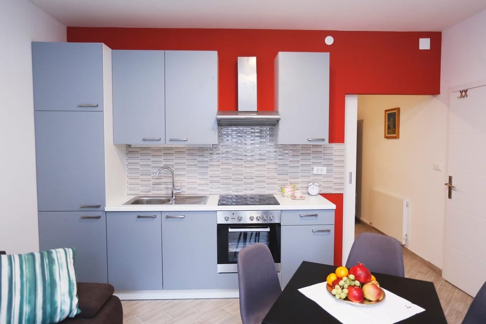 Zagreb Blue Door Apartments - Maksimir Apartment in City of Zagreb