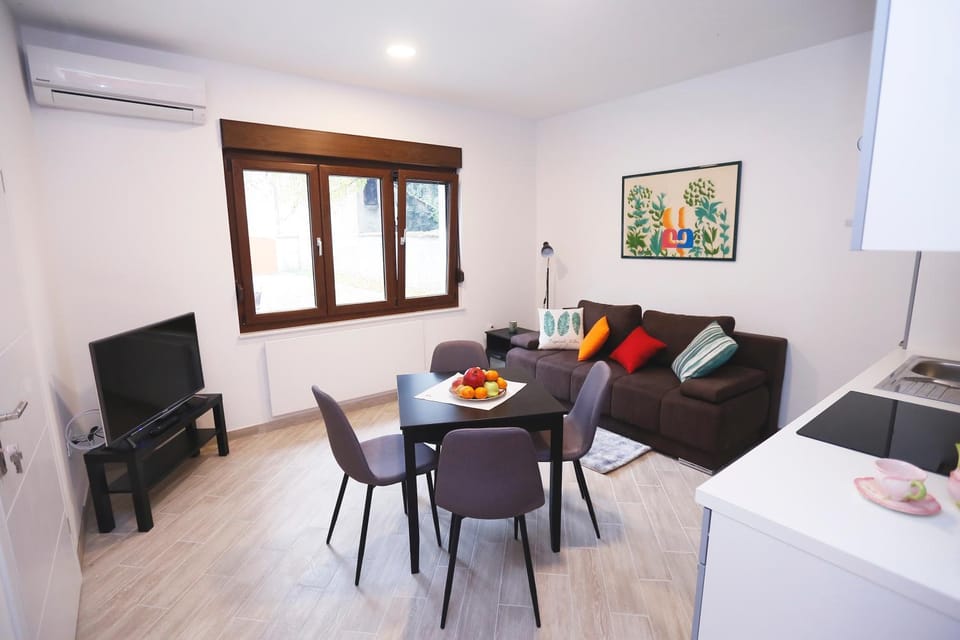 Zagreb Blue Door Apartments - Maksimir Apartment in City of Zagreb