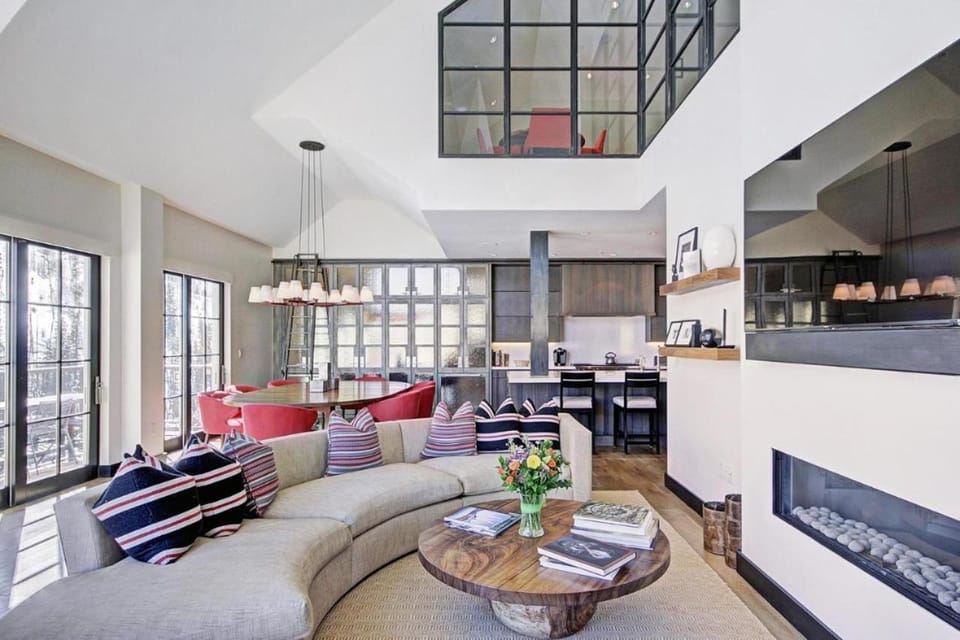 Luxury 5Br Penthouse Residence At The Ritz-Carlton Club Vail Apartment in Vail