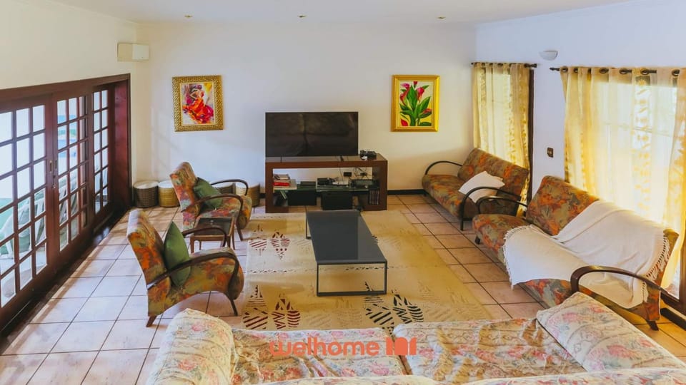 Casa de Praia no Guaruja com SPA e Piscina House in State of São Paulo