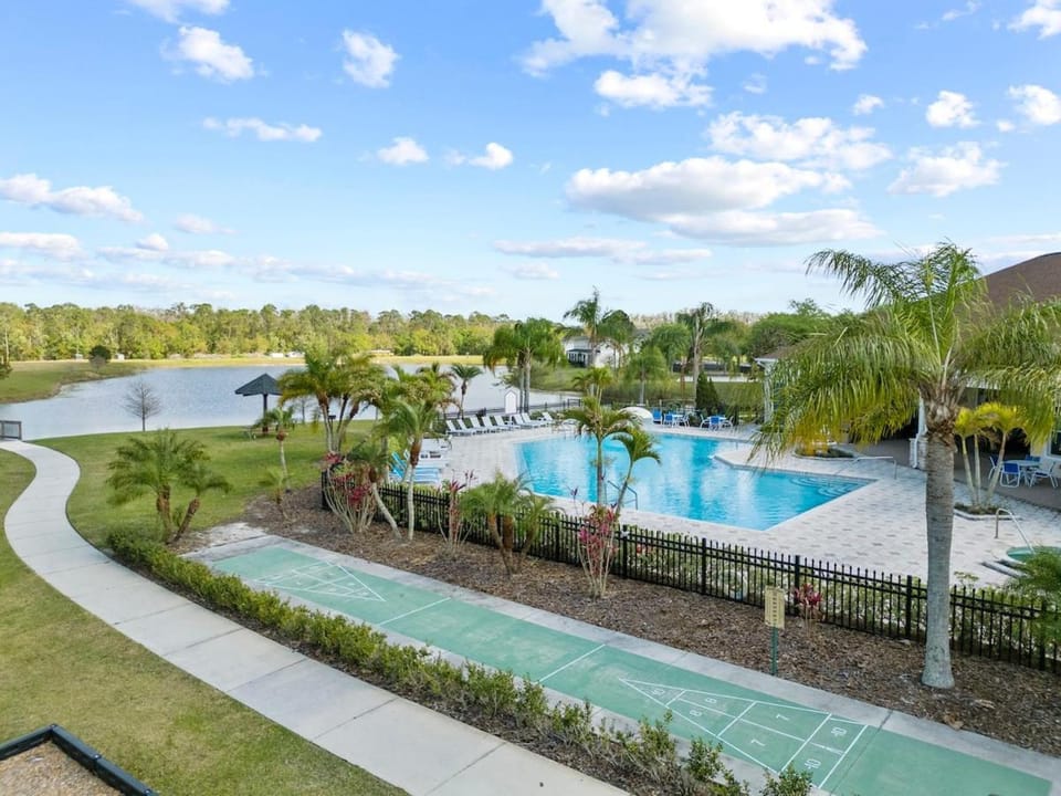 New! 6BR Home Close to Disney World! Private Pool! House in Poinciana