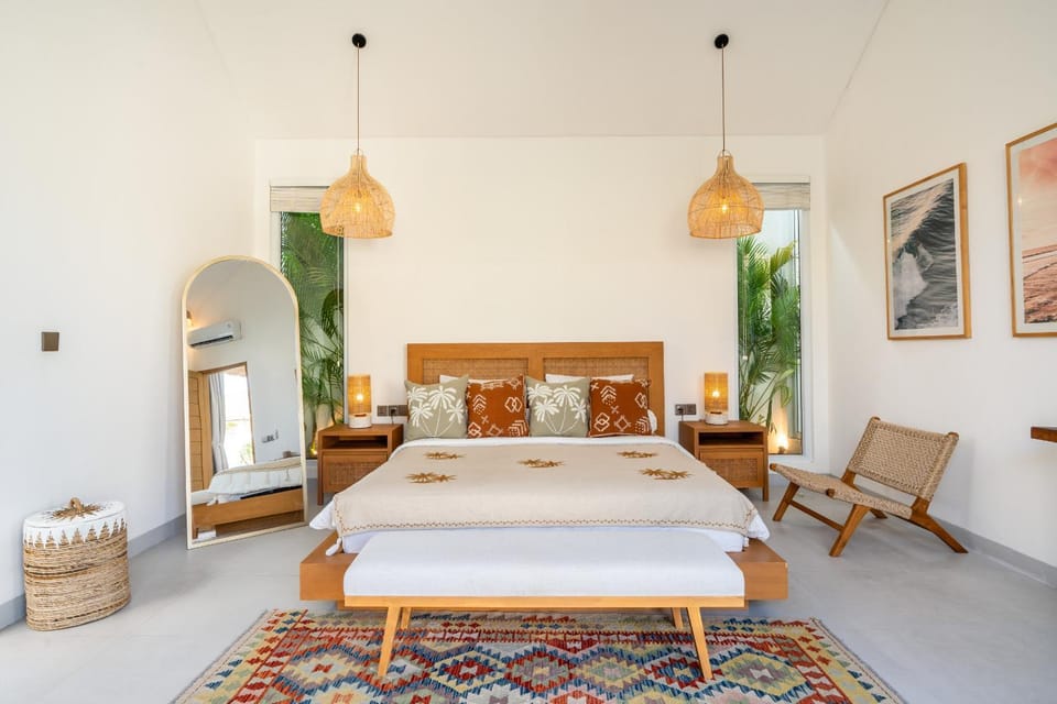 Bed, Bedroom