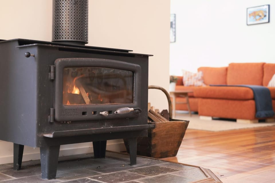 A Coastal Break House in Inverloch