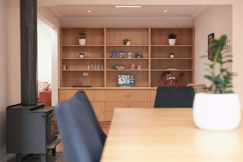 A Coastal Break House in Inverloch