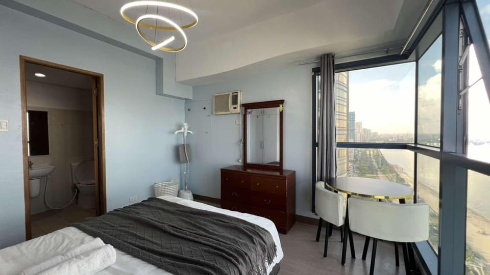 3BR Grand Riviera Suites by MrSayla Apartment in Manila City