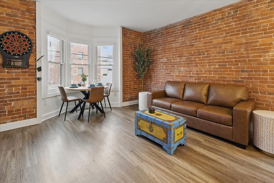 downtown Indy with Fire Pit and Free Parking Apartment in Indianapolis
