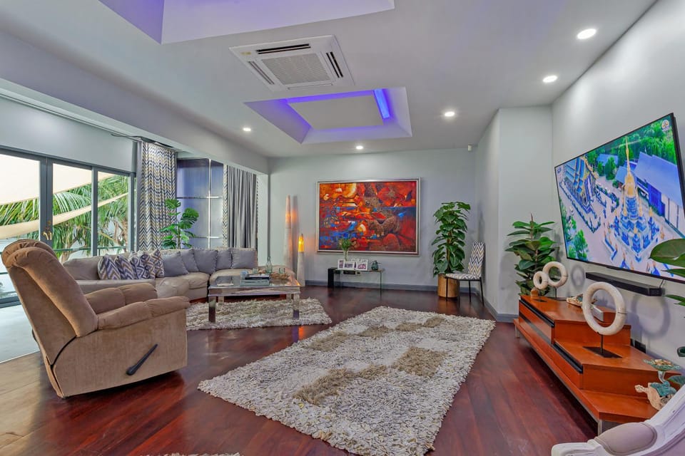 TV and multimedia, Living room, Seating area