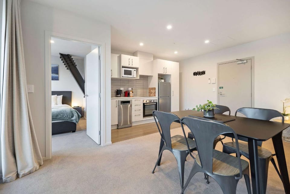 Kitchen or kitchenette, Photo of the whole room, Dining area, Bedroom