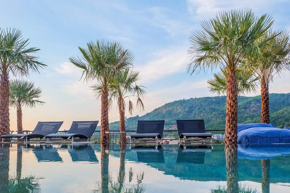 Day, Swimming pool, Swimming pool, sunbed