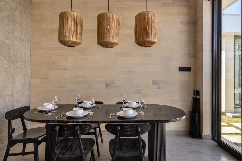Seating area, Dining area