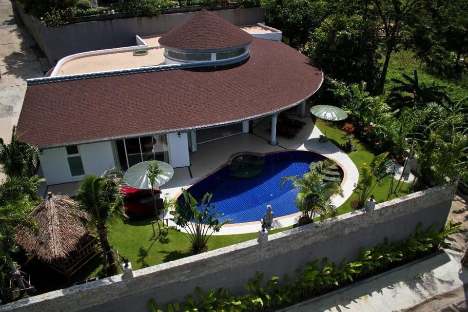 Luxurious quiet pool villa Eden, maid, butler Villa in Phuket
