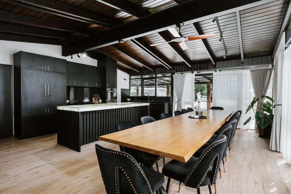 Kitchen or kitchenette, Other, Dining area