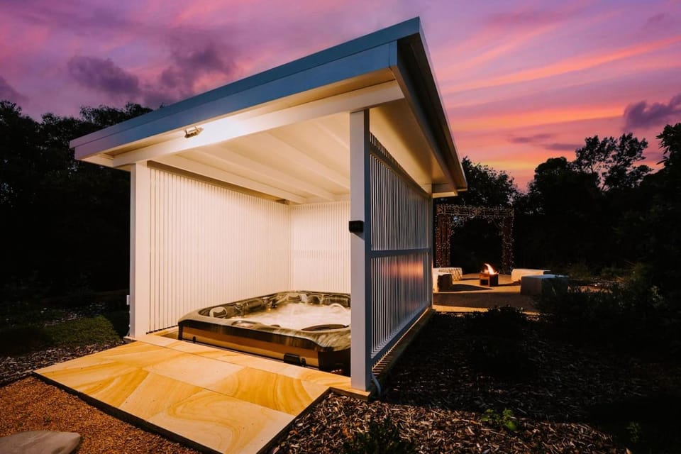 Hot Tub, Other