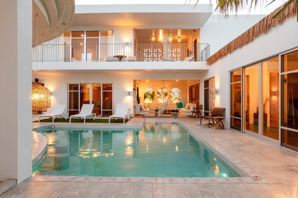 Property building, Pool view