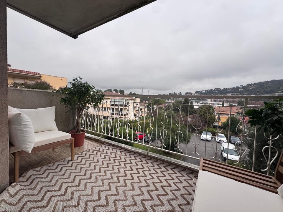 Mont Joli Apartment in Mougins