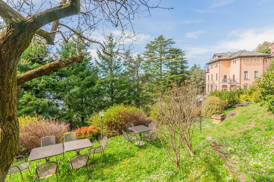 Spring, Day, Natural landscape, Garden, Garden view