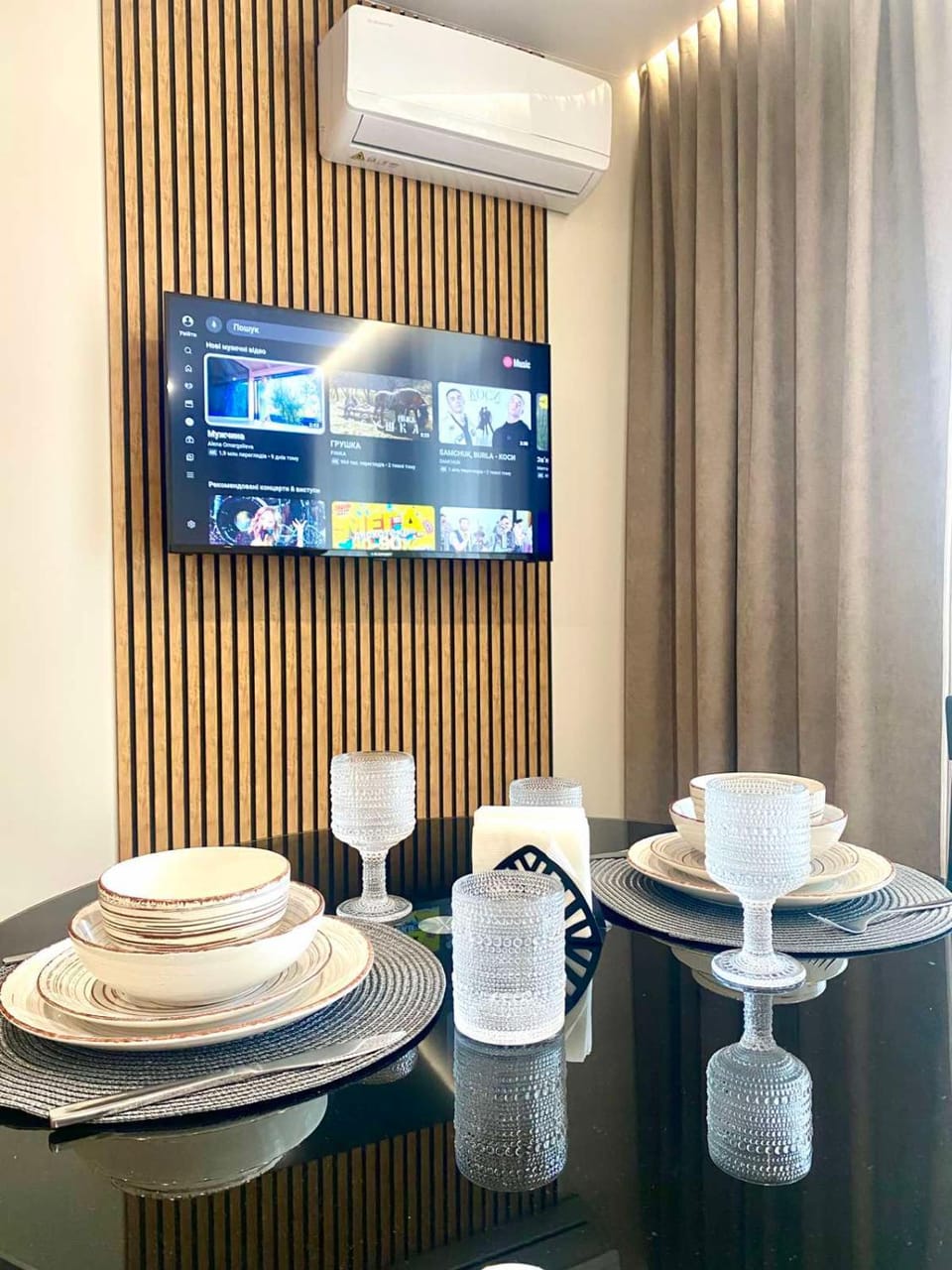 TV and multimedia, Dining area, air conditioner