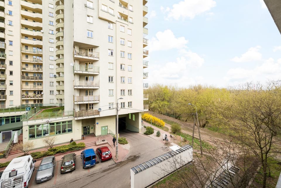 Neighbourhood, City view, Location