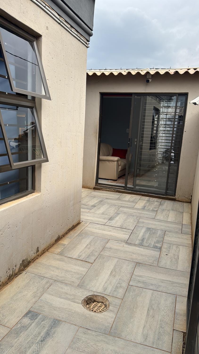 Golden Highway Guesthouse Evaton Bed and Breakfast in Gauteng