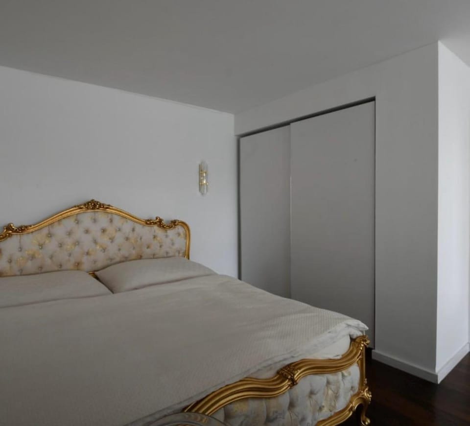 Bed, Bedroom, wardrobe