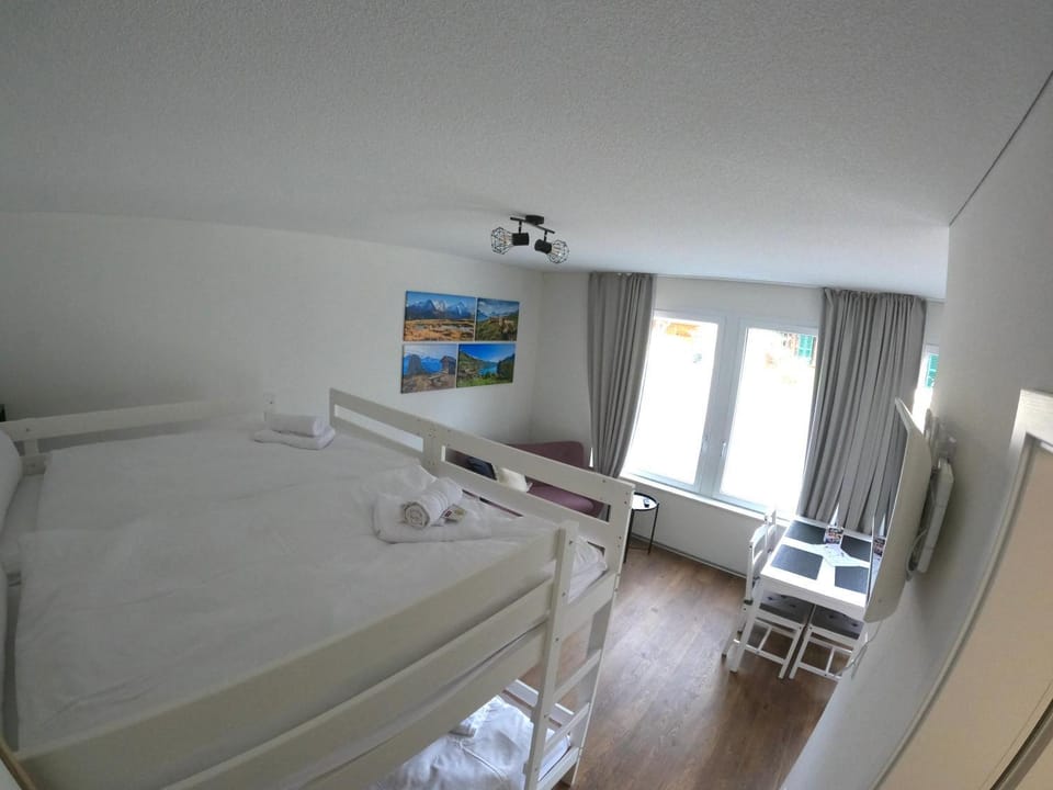 Red Nest Apartment in Interlaken