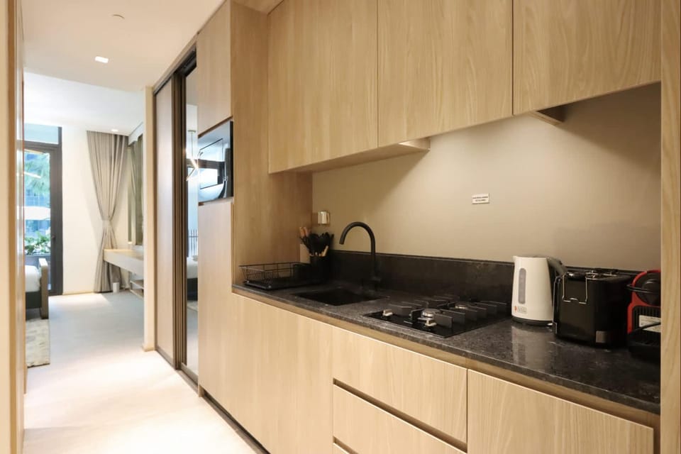 Coffee/tea facilities, Kitchen or kitchenette, stove, toaster