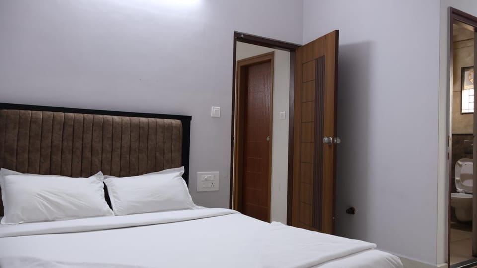 Blossom Service Apartment Apartment in Mysuru