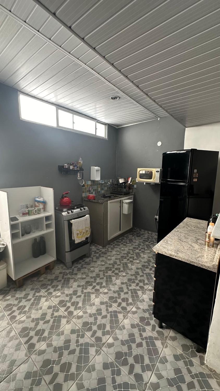 Kitchen or kitchenette, oven, stove