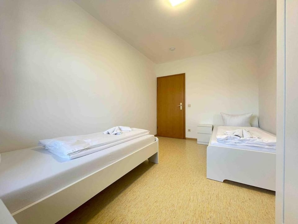 STA1043 gut geschnittene Monteurwohnung mit Balkon Apartment in Bavaria
