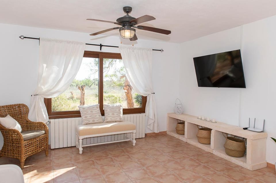 Finca del Corazòn House in Migjorn