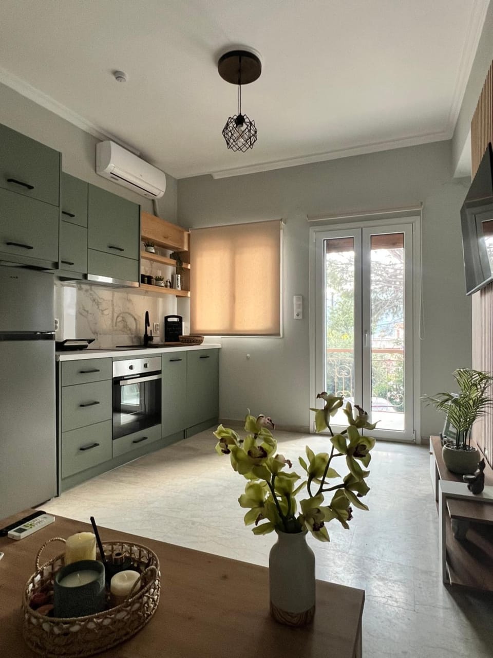 Kitchen or kitchenette, stove
