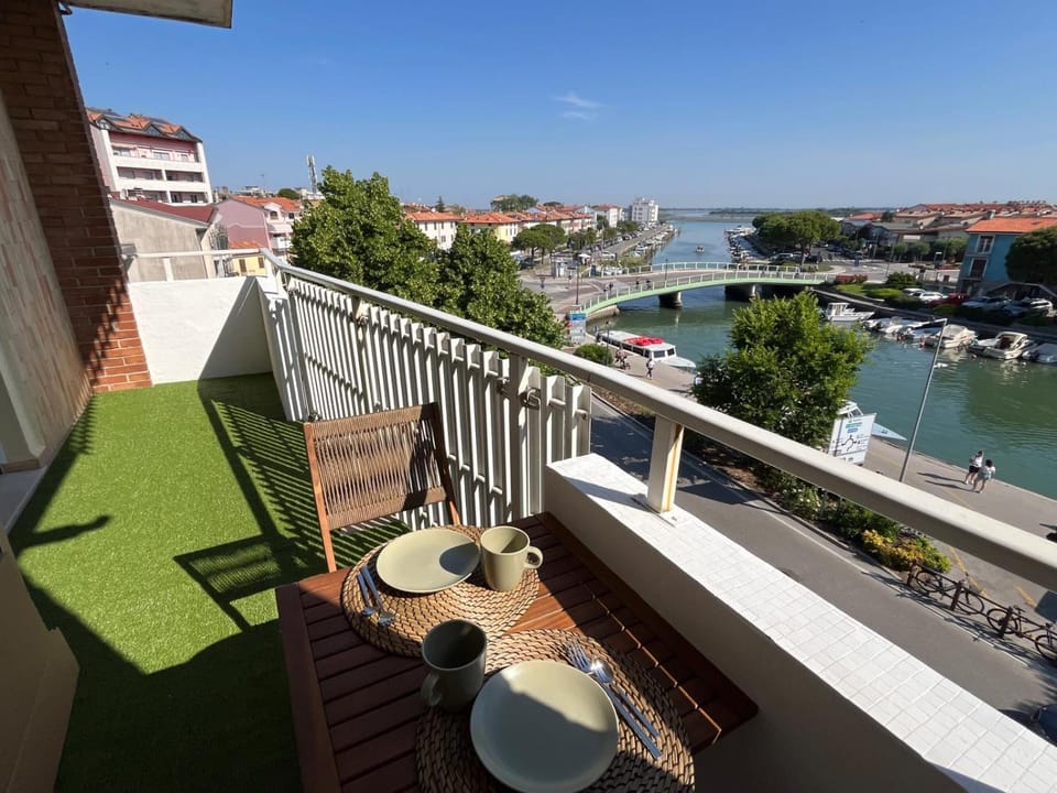 Sunset Bridge Grado - NEW 2025 Apartment in Grado