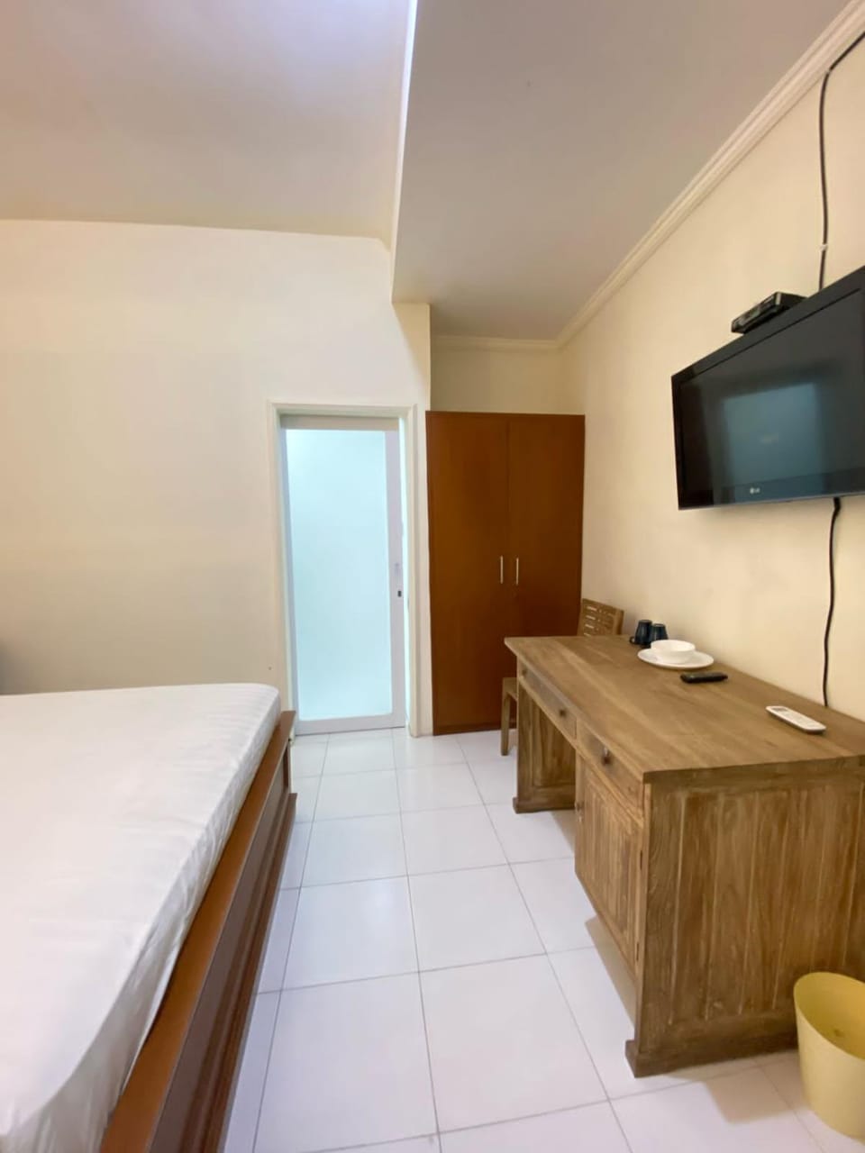 Cozy room Kuta - 1 minutes to the beach by Micky Studio2 Bed and Breakfast in Kuta
