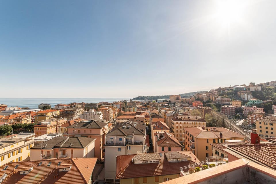 Day, Neighbourhood, Natural landscape, Bird's eye view, City view, Sea view, Street view