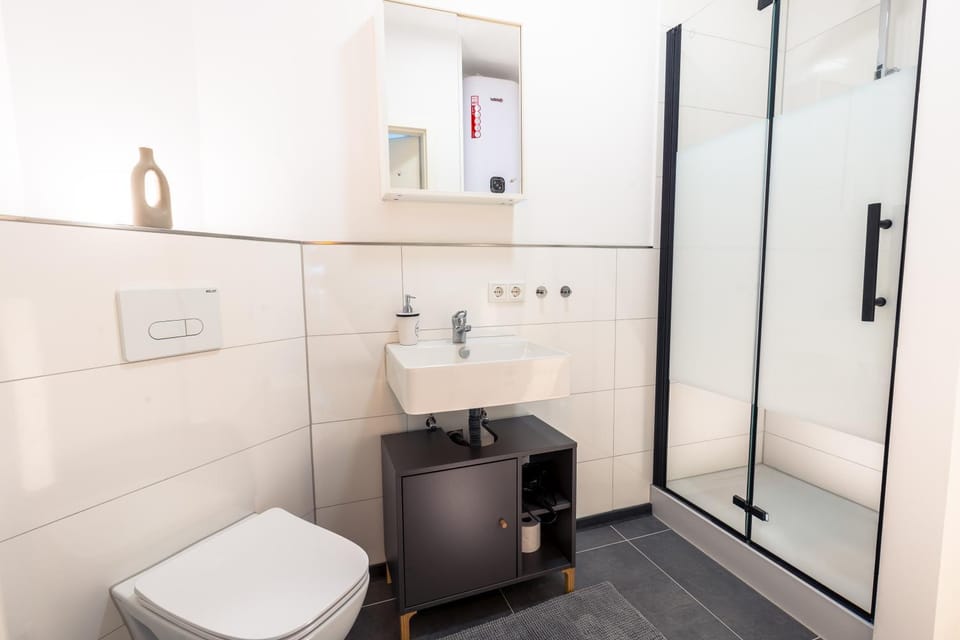 Shower, Toilet, Bathroom