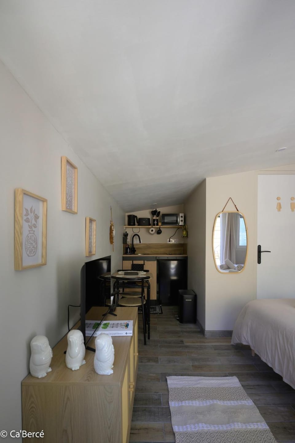 TV and multimedia, Kitchen or kitchenette, stove